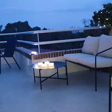 Penthouse Puerta De Pedregalejo Apartment Malaga