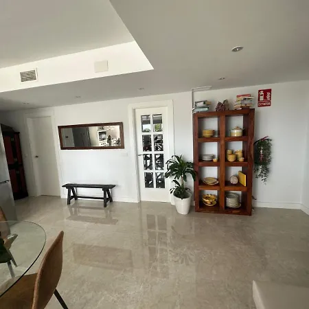 Penthouse Puerta De Pedregalejo Apartment Malaga