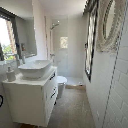 Penthouse Puerta De Pedregalejo Appartement *