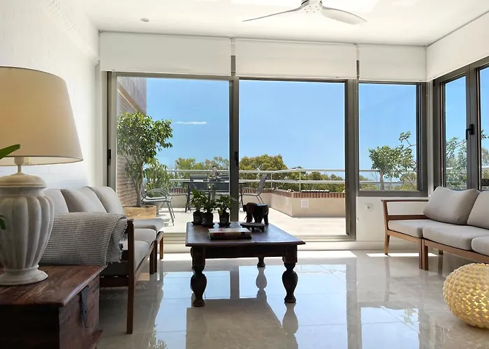 Penthouse Puerta De Pedregalejo Apartment Málaga