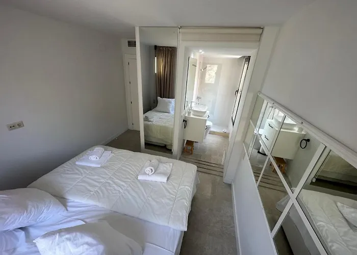 Penthouse Puerta De Pedregalejo *