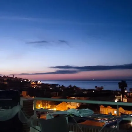 Apartamento Penthouse Puerta De Pedregalejo *